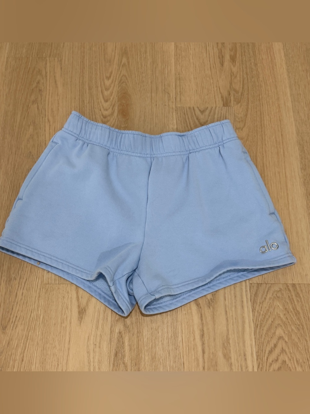 ALO Yoga Accolade Pastel Blue Women's Athletic Shorts